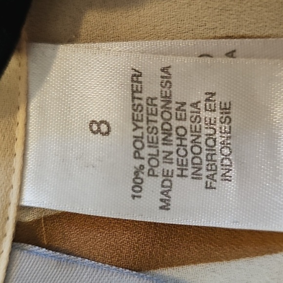 Liz Claiborne Chic, Classic Vertical Striped Button-Up Shirt, Women's Size 8 - Picture 10 of 11